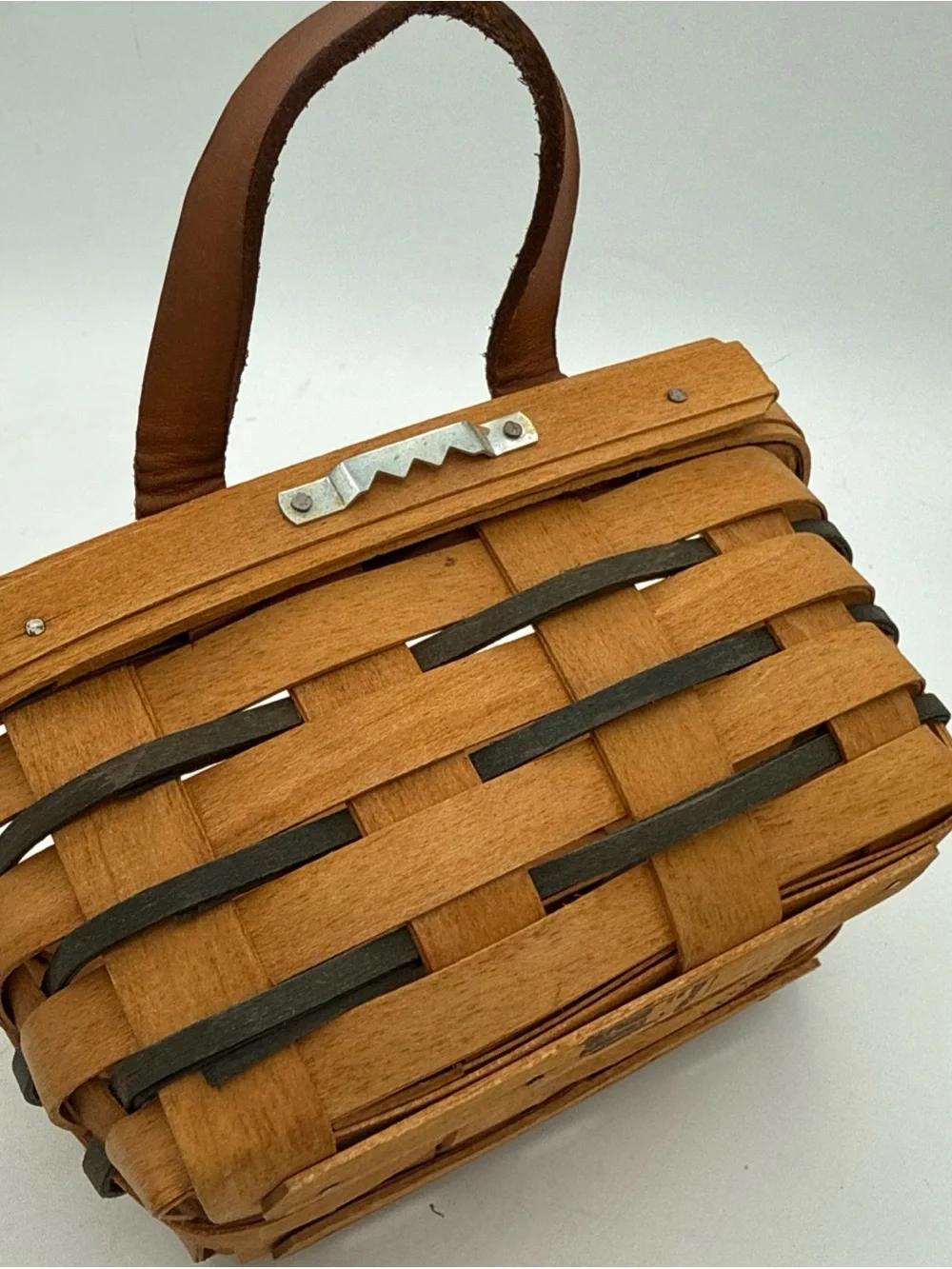 Vintage 1997 Longaberger Small Wall Hanging Key Basket Leather Strap Handle